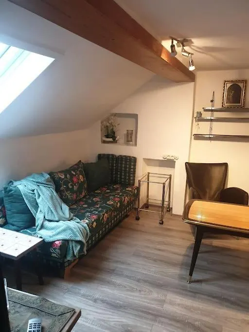 شقة -Alirina- Ferienwohnung, 2 Schlafzimmern,Parkplatz Oberkotzau